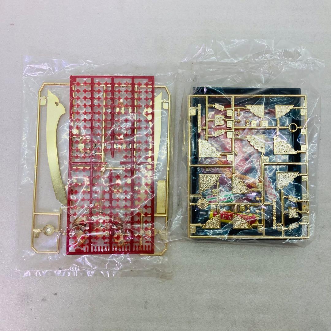 【未組立】国宝 浅葱綾威鎧・兜・大袖付　プラモデル　観賞用モデルセット　1/4