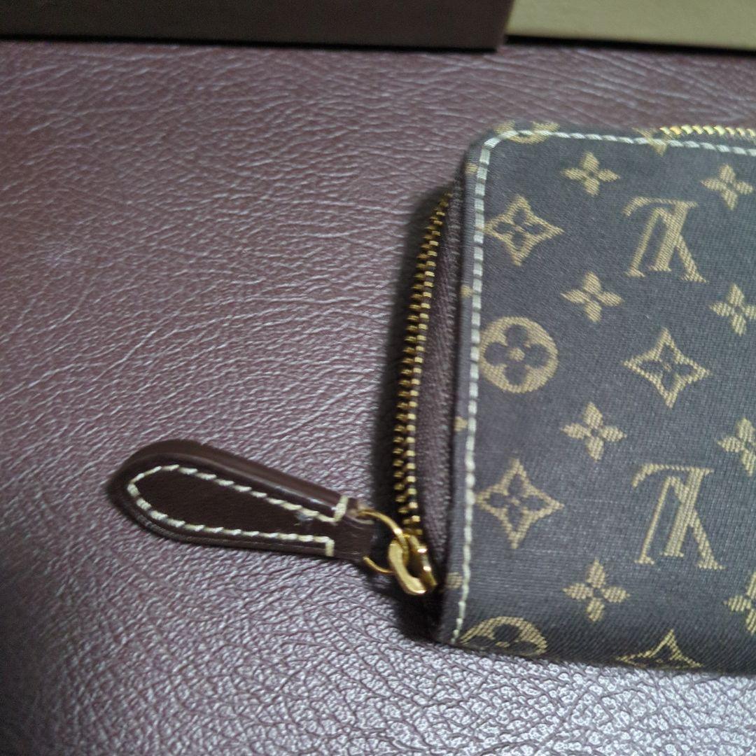ルイヴィトン　モノグラム　ジッピーパース　 キャンパス