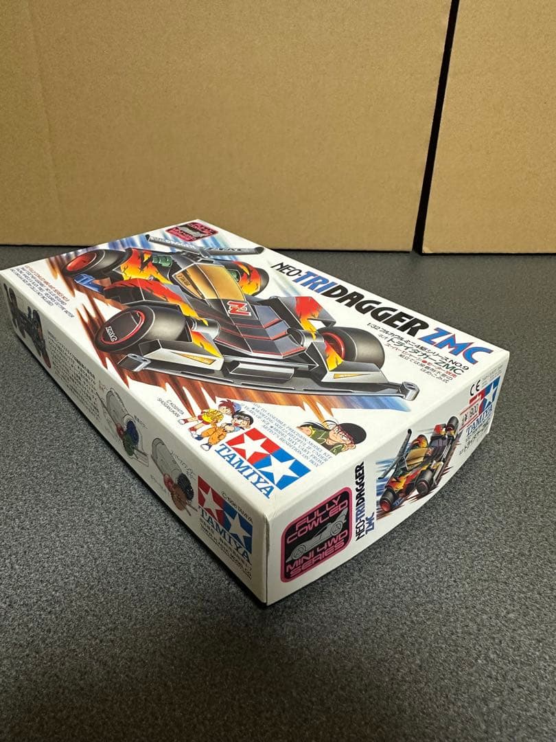 【希少新品】タミヤ ミニ四駆　ネオトライダガーZMC メッキボディ付属