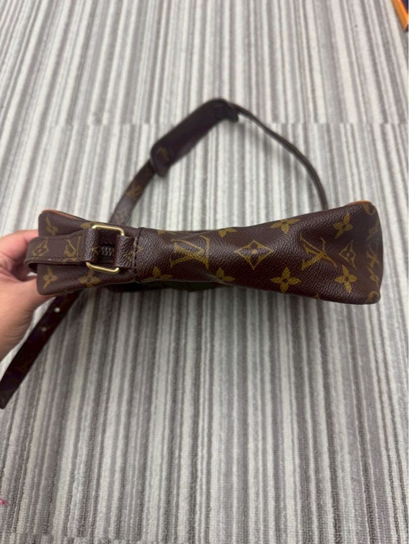 Louis Vuitton ルイヴィトン　モノグラム ショルダーバッグ