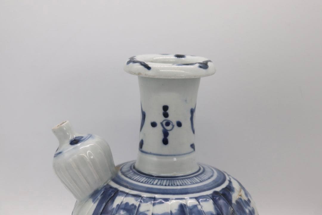 中国　明時代　染付　浄水瓶　仏具　送料込み0806