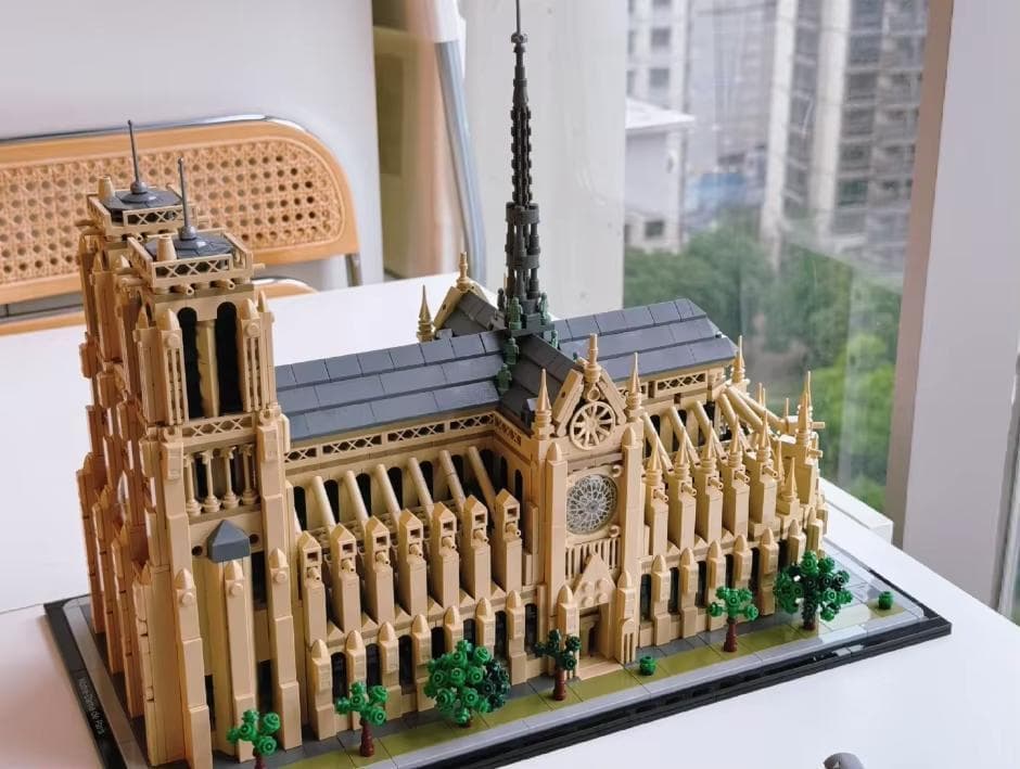 ブロック ノートルダム大聖堂