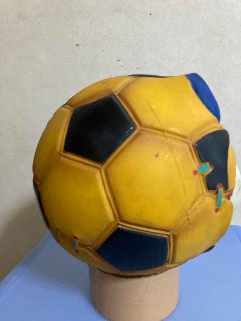 スーパーマッドボール　サッカーボール　MADBALLS