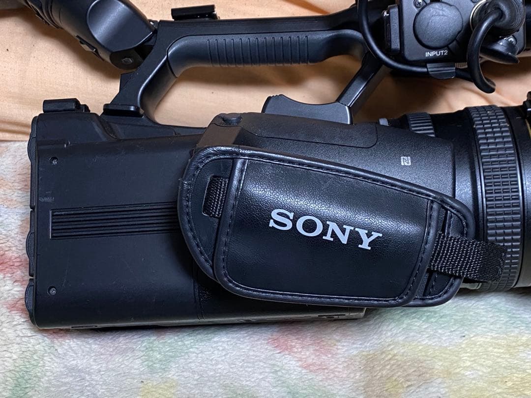 キ*イ様 Sony HXR-NX3 バッテリー付属　説明欄必読願います