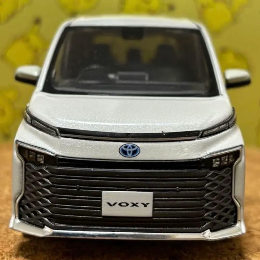 トヨタ 90ヴォクシー カラーサンプル ホワイト(セール中)