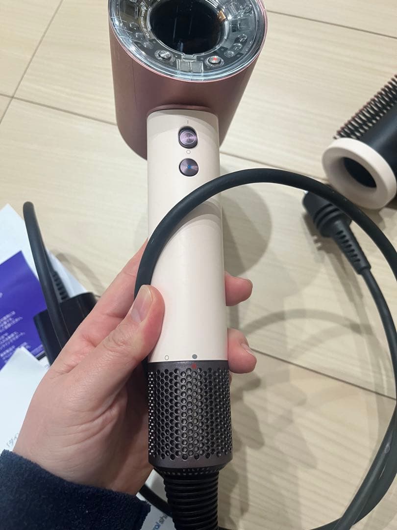 Dyson Supersonic ヘアドライヤー セラミックピンク　2025年製