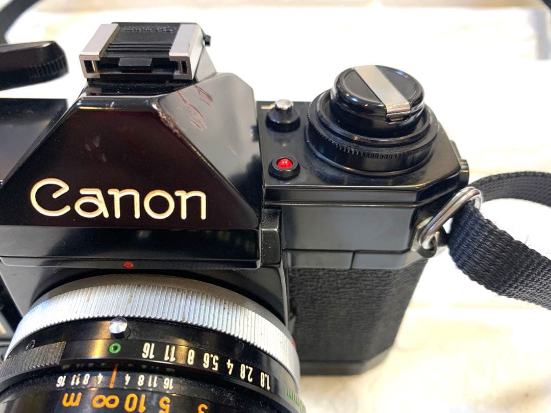 キャノンCanon EF 一眼レフカメラ 50mmレンズ付き