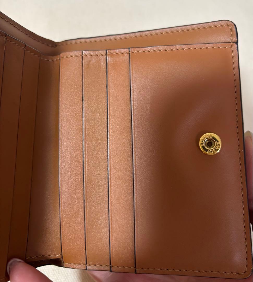 LOEWE コンパクトジップ ウォレット　エンボスシルクカーフ　リピート
