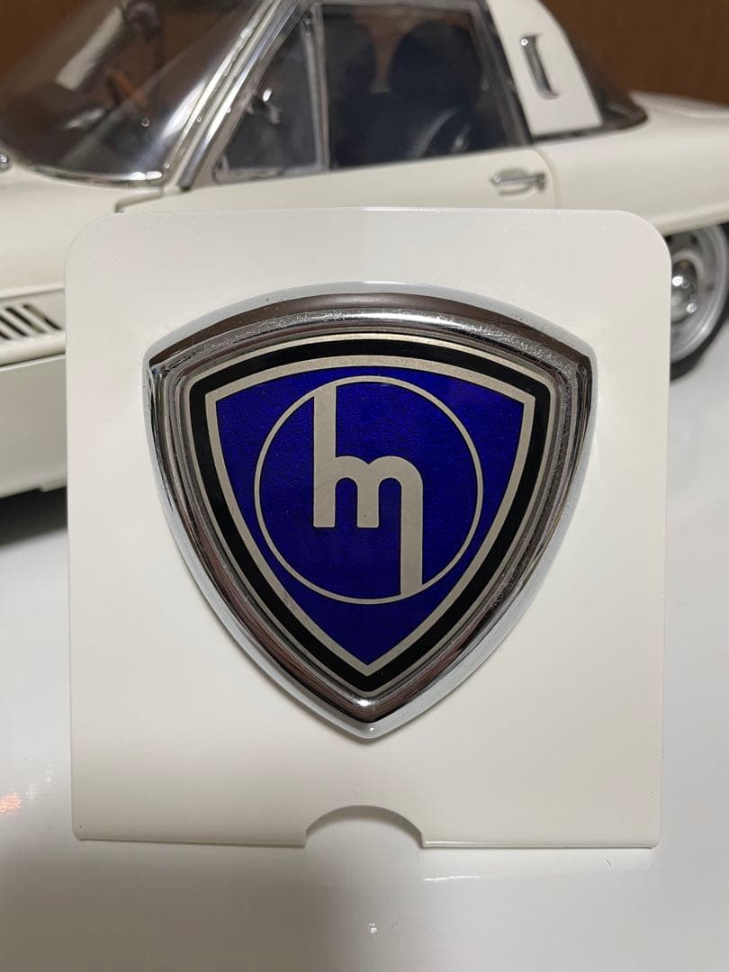 デアゴスティーニ マツダ コスモスポーツ 完成品 エンブレム付