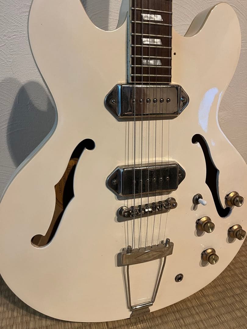 Epiphone casino ホワイト