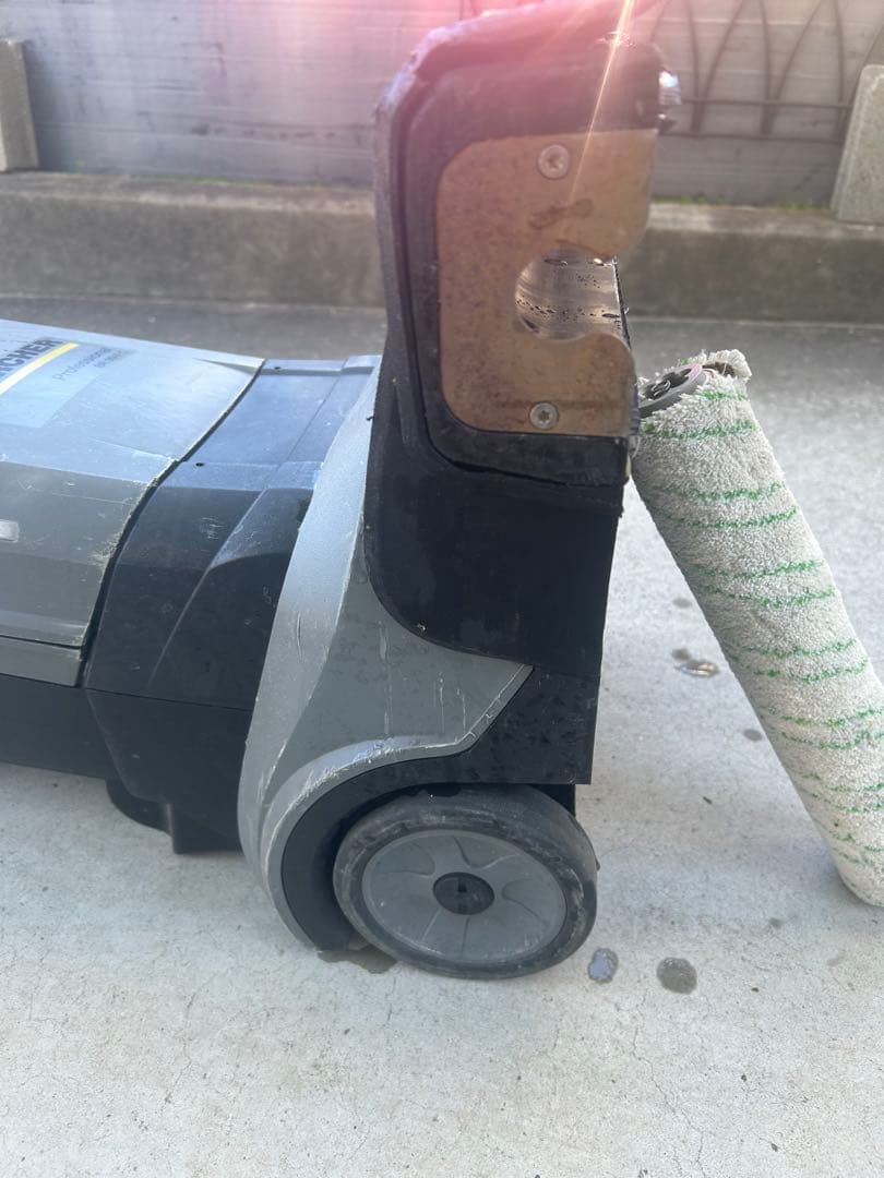 Kärcher ケルヒャー 自動床洗浄機　BR30/4