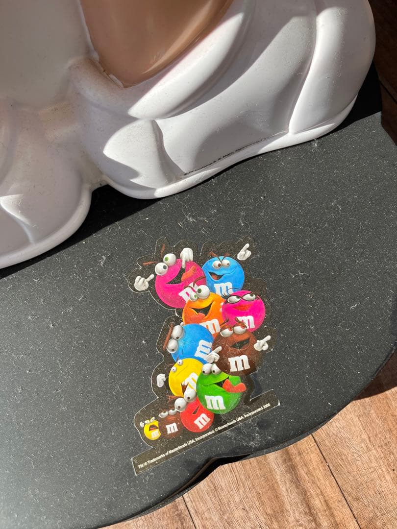 げんちゃん　 M&M's イエロー　ディスプレイ