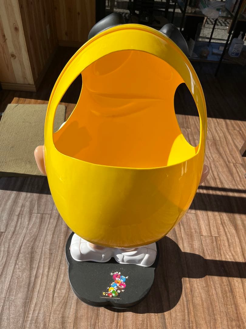 げんちゃん　 M&M's イエロー　ディスプレイ