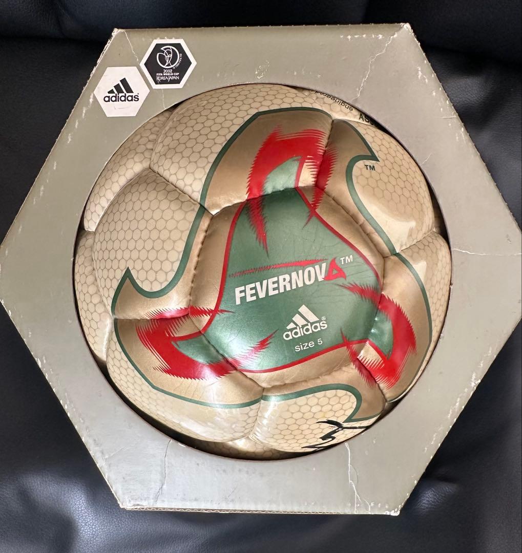 フィーバーノヴァ　2002W杯公式球　サイズ5号球　ラモスサイン