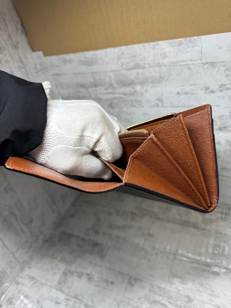 Louis Vuitton モノグラム 二つ折り財布 中古