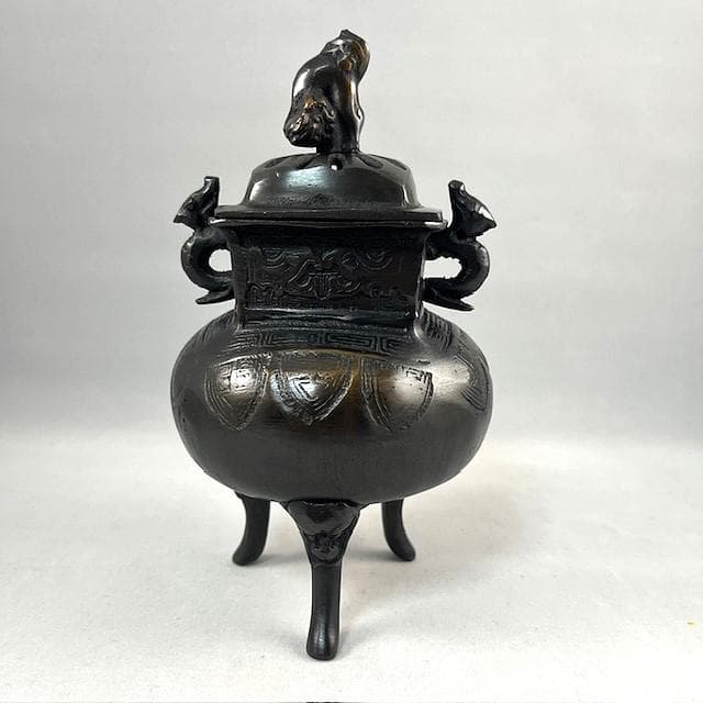 四角菖蒲文鋳銅香炉　秀月　茶道具　共箱