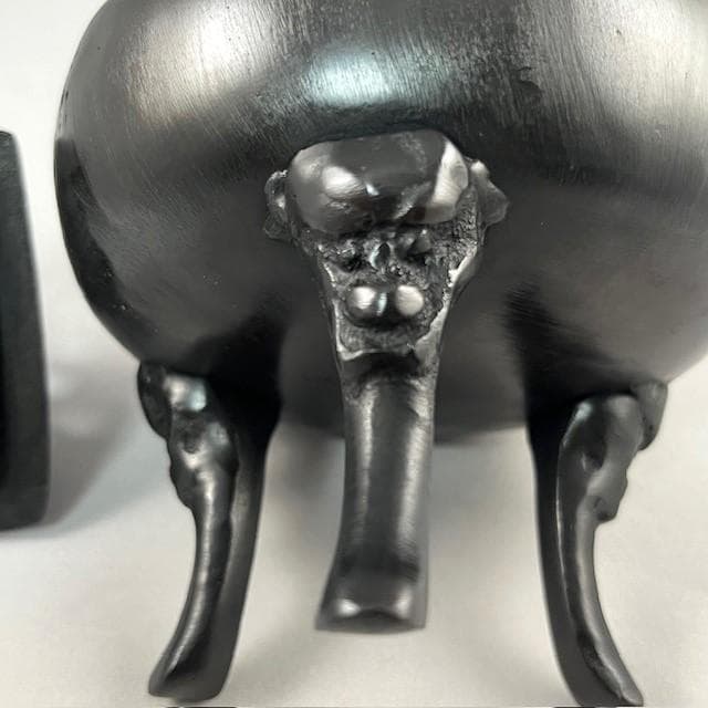 四角菖蒲文鋳銅香炉　秀月　茶道具　共箱