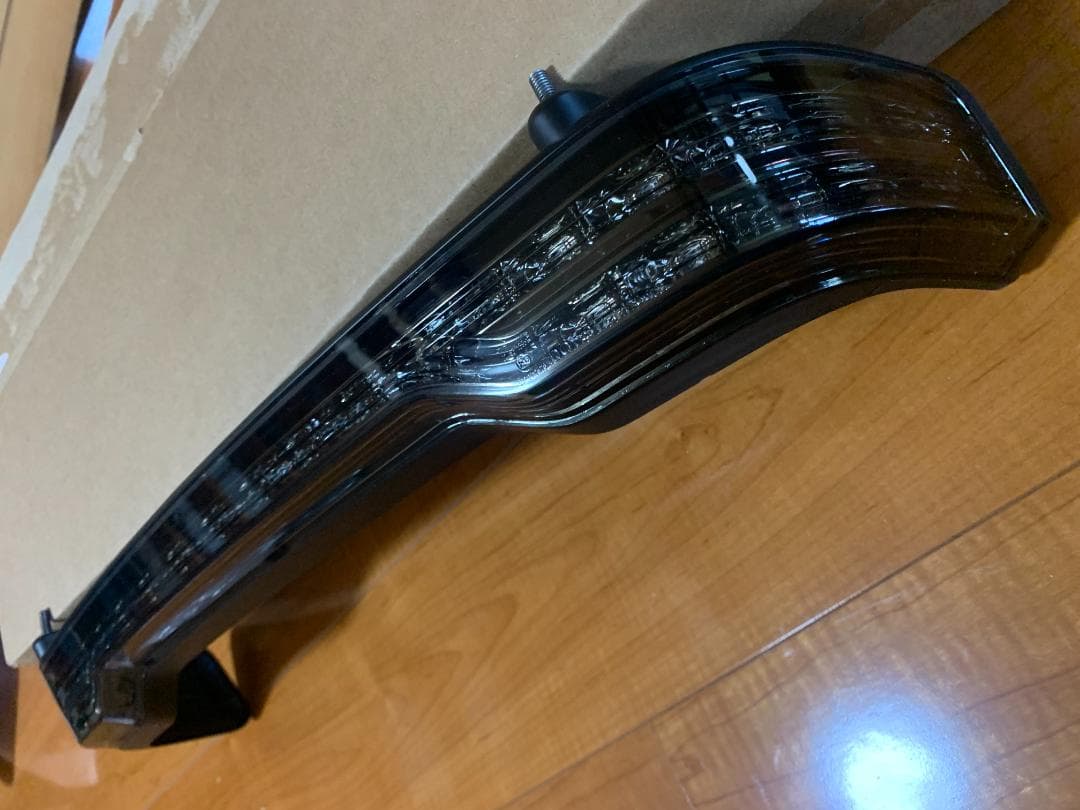 ハーレーダビッドソン 純正品 ツアーパック用LEDテールライト / スモーク