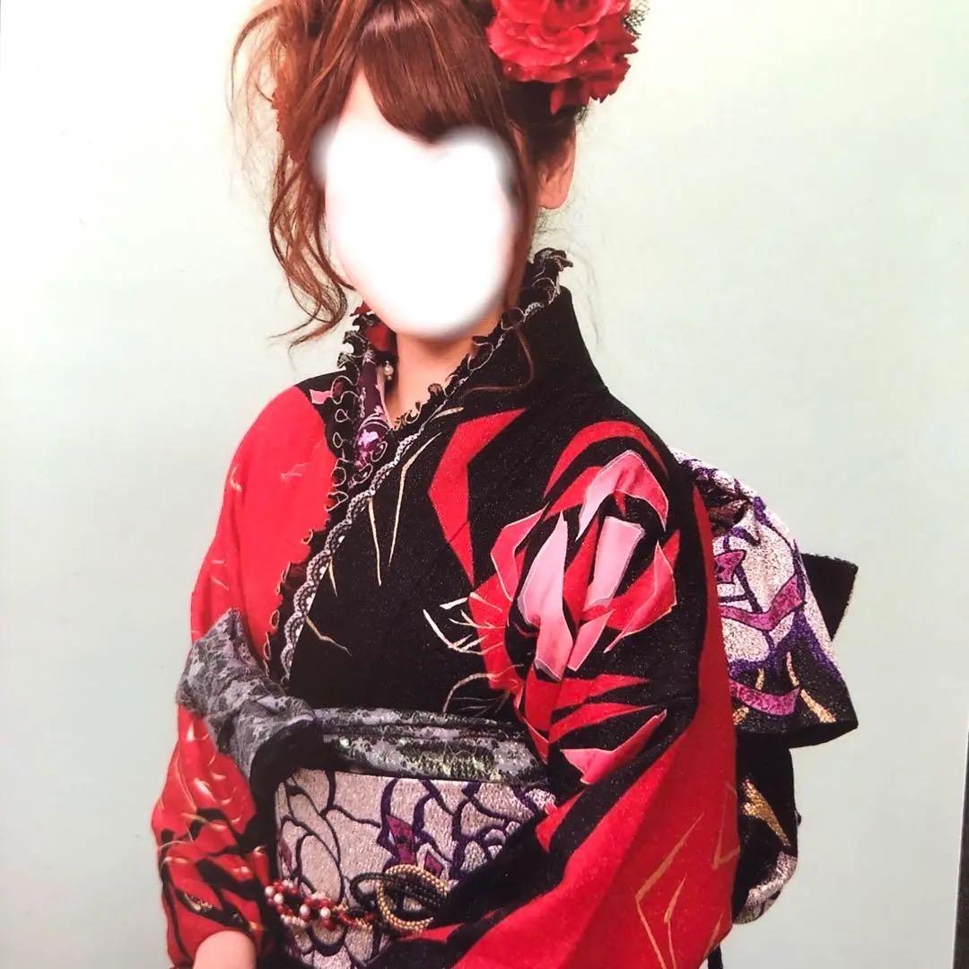 振袖　薔薇デザイン