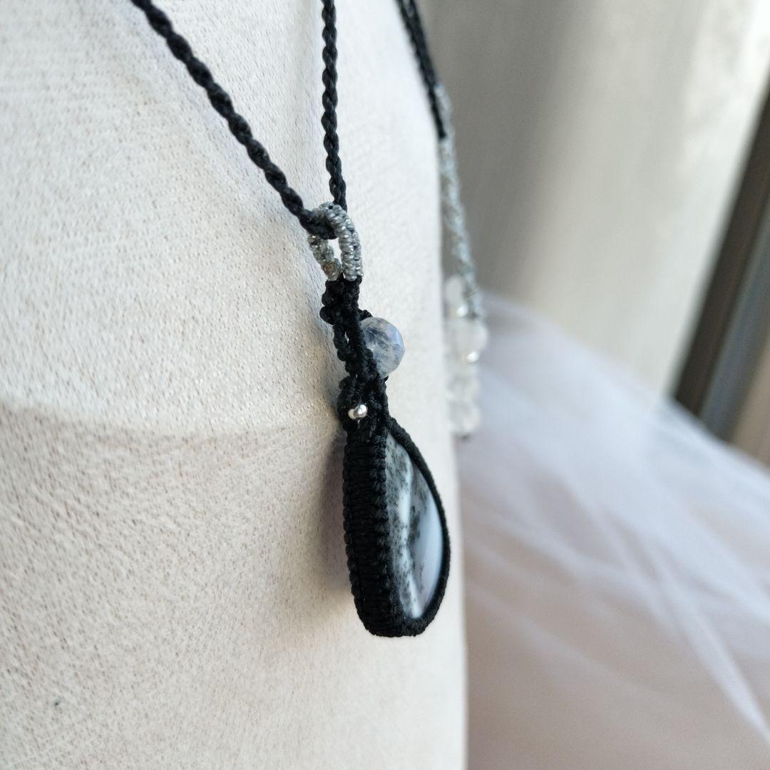 デンドライトオパール　ブルームーンストーン　マクラメ編みネックレス他1点同梱