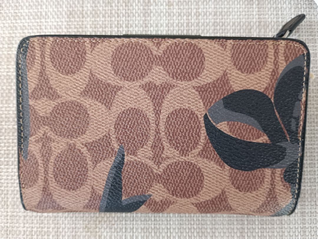 なーさん さん専用 COACH 二つ折り財布 フラワーパターン