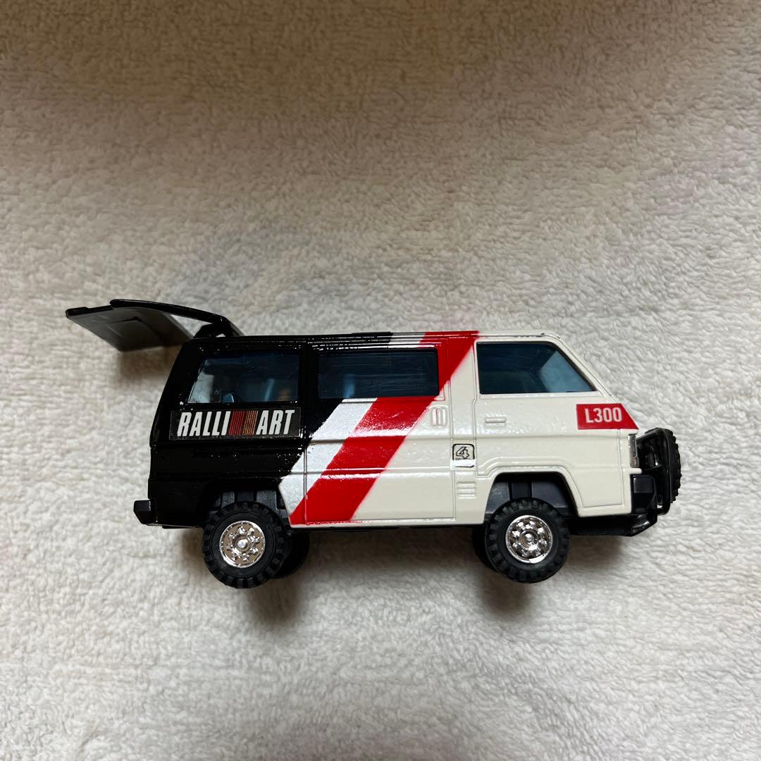 三菱デリカ　スターワゴン1/40 ミニカー