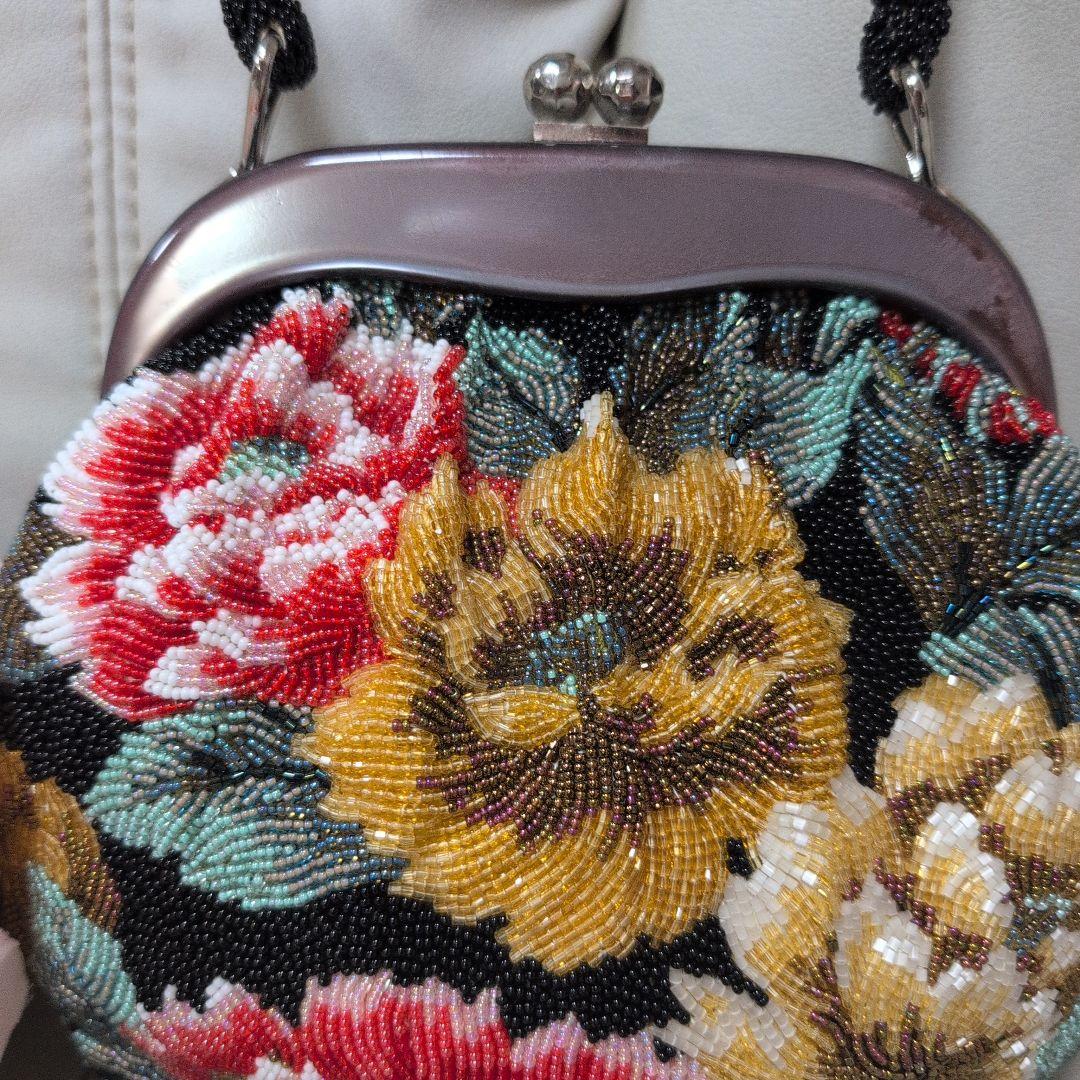 はな　ビーズ和装バック　花柄刺繍 　がま口バッグ　美品