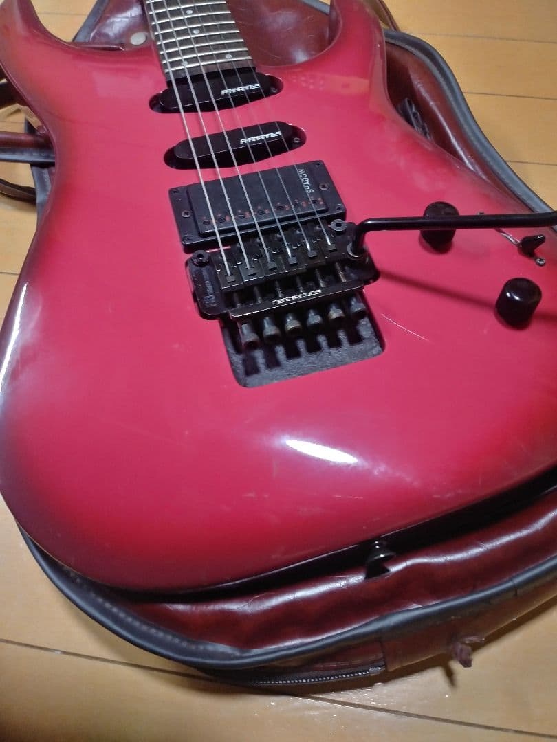 FERNANDES　フェルナンデス FR-75？ SHADOW ピックアップ