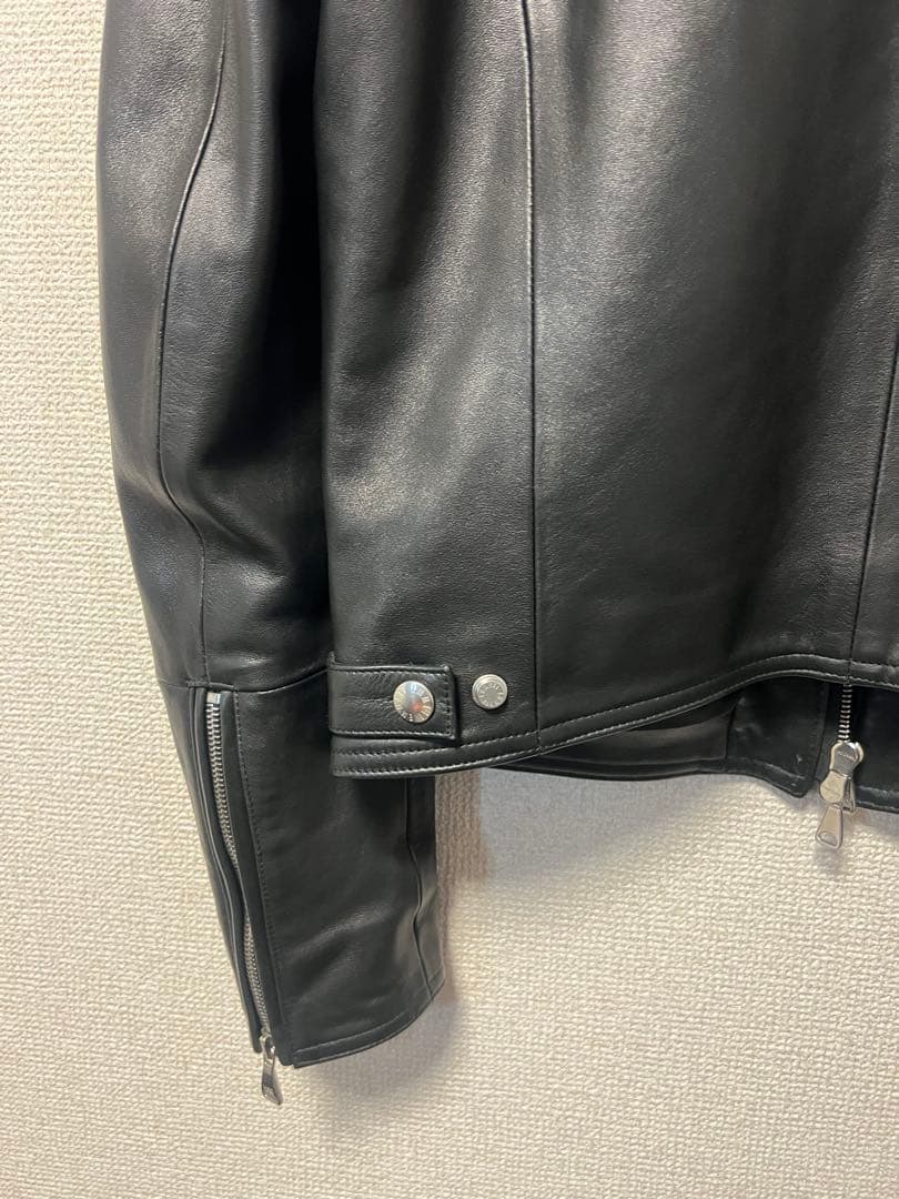 美品　EMMETI H UOMO ブラック　44 エンメティ　アッカ