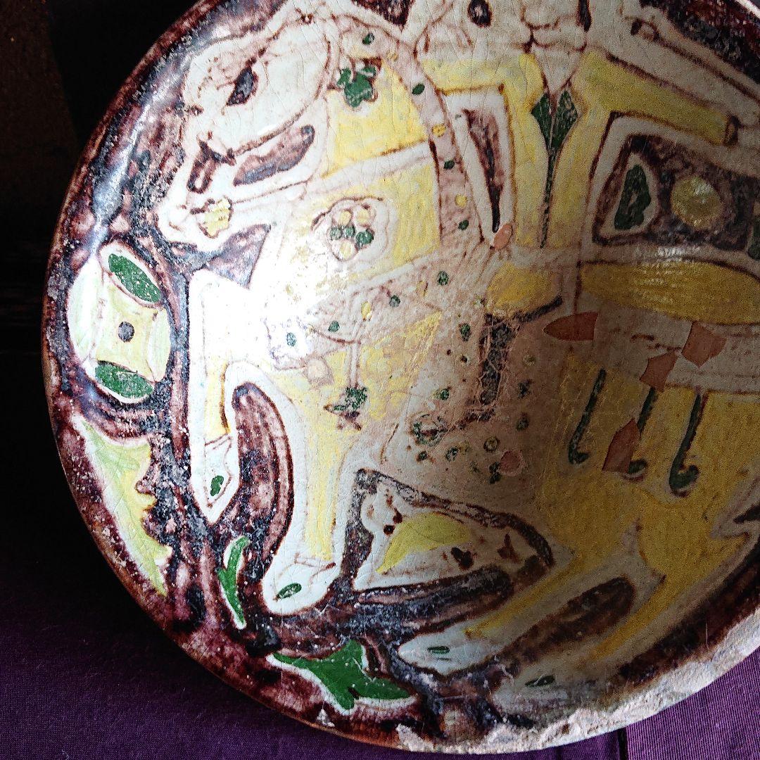 ペルシャ 白地多彩騎馬人物図鉢 9～13世紀頃