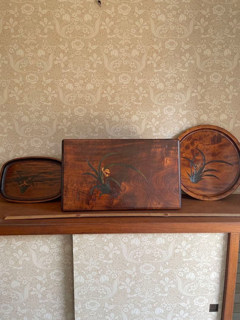 未使用　漆器盆セット 御膳　手彫り花柄