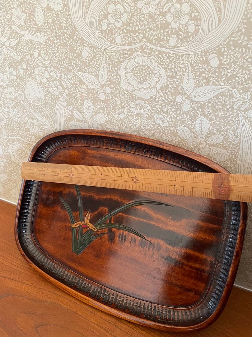 未使用　漆器盆セット 御膳　手彫り花柄