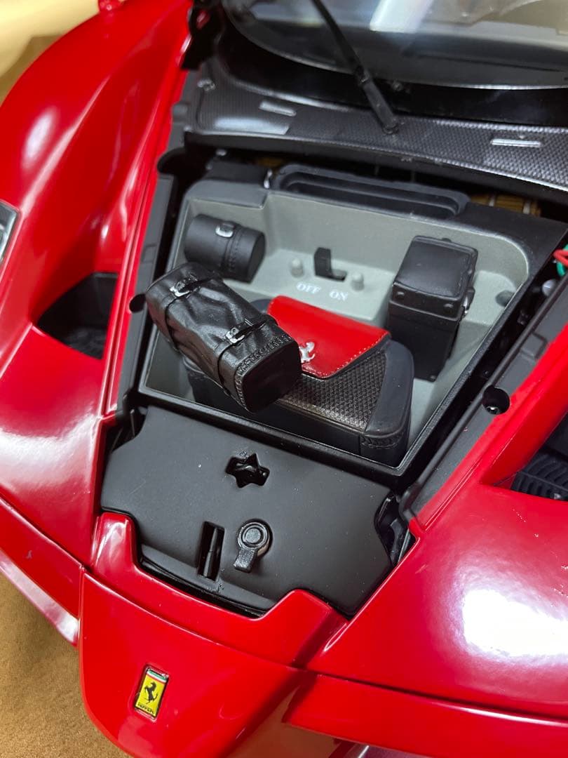 デアゴスティーニ　エンツォフェラーリ1/10スケールセット