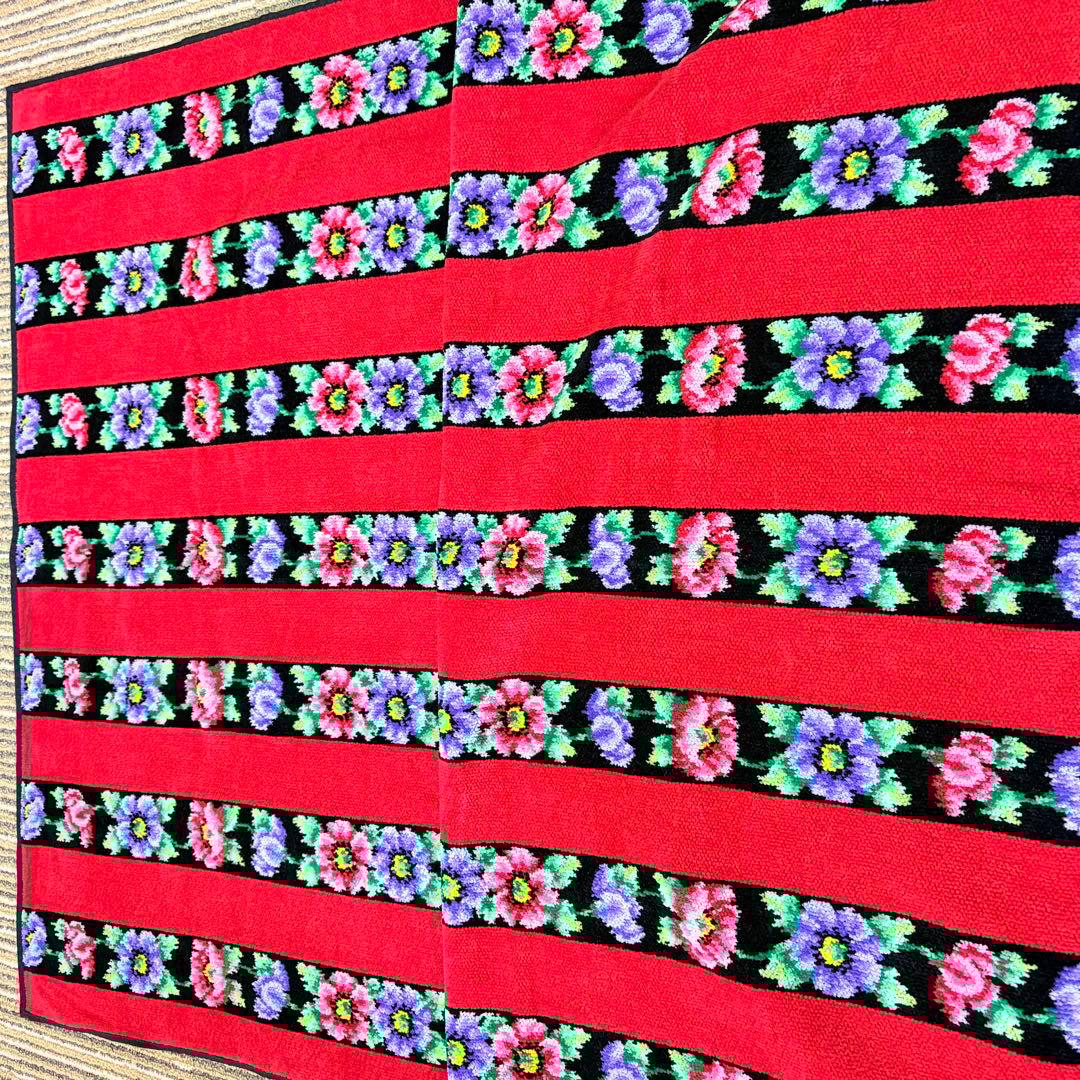 未使用　FEILER フェイラー　花柄 大判バスタオル　レッド