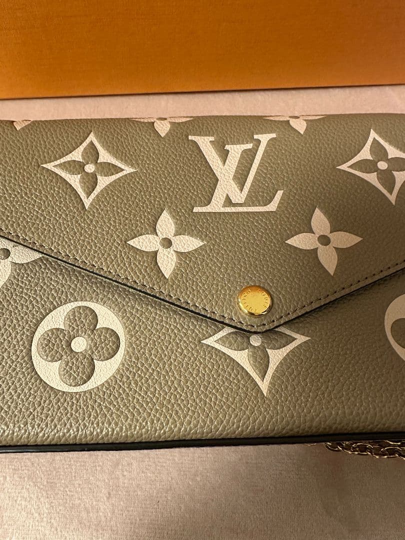 【極美品】ルイ・ヴィトン　ポシェットフェリシー　ポシェットのみの販売