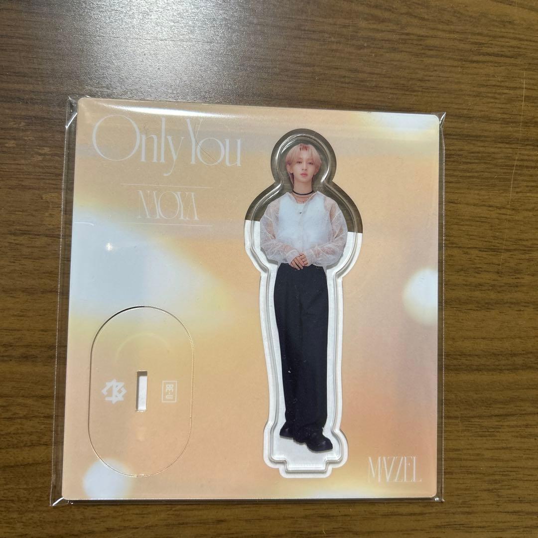 MAZZEL NAOYA アクリルスタンド＆キーホルダー　Only You