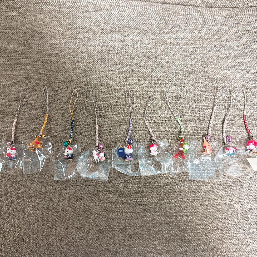 【バラ売り不可】ご当地キティ　根付け　ストラップ　100点