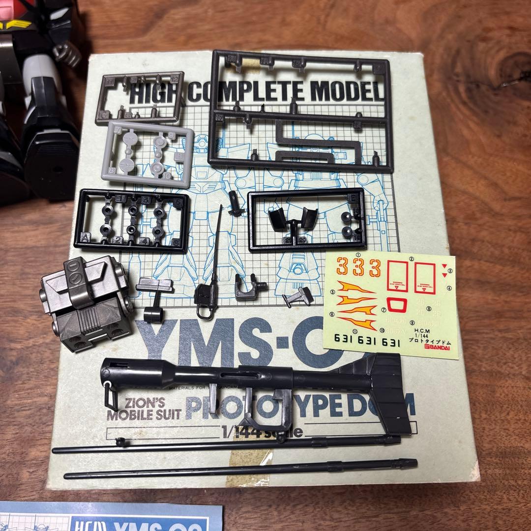 YMS-O9 PROTOTYPE DOM 1/144 スケール　機動戦士ガンダム