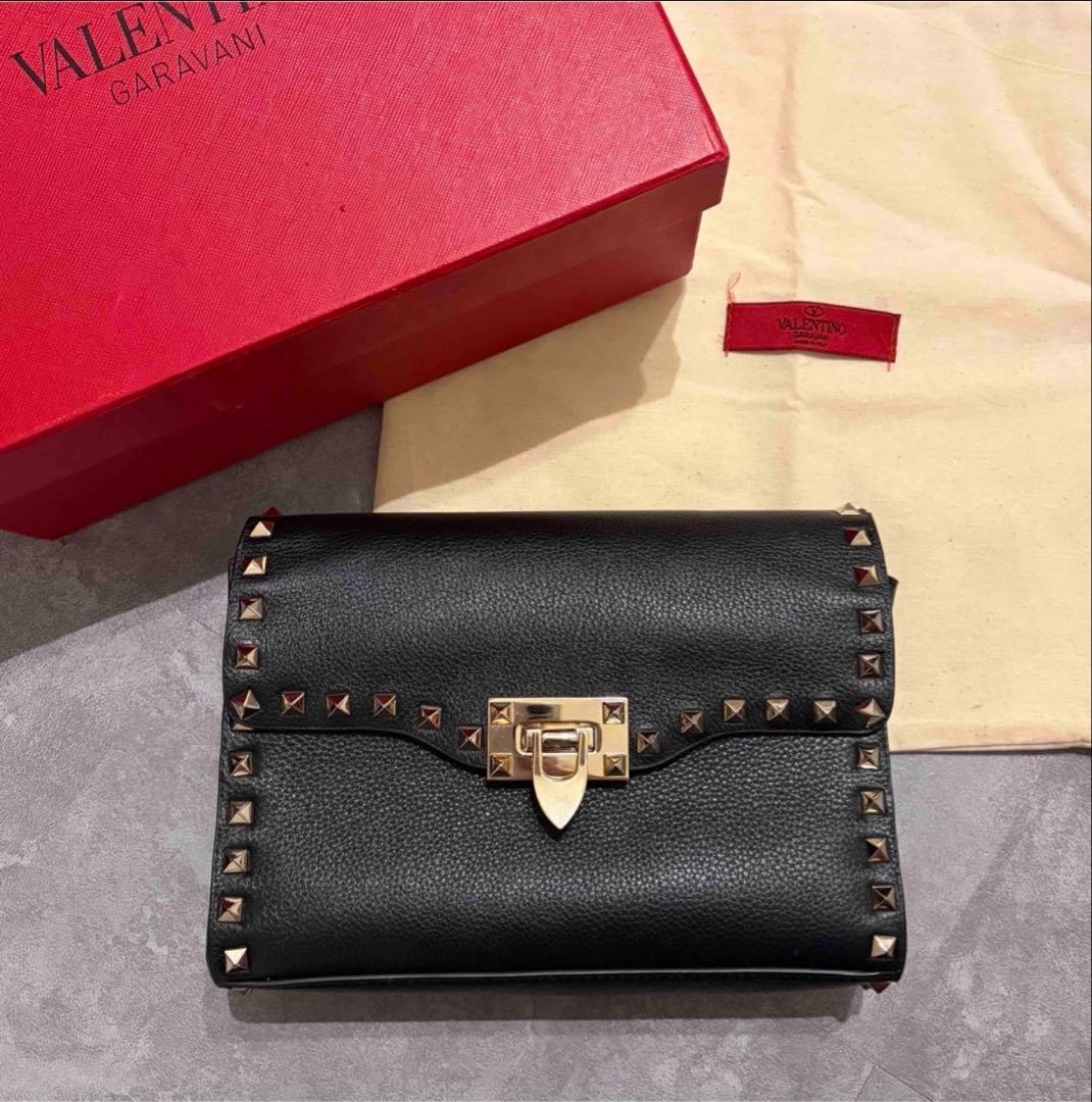 VALENTINOスタッズ ショルダーバック