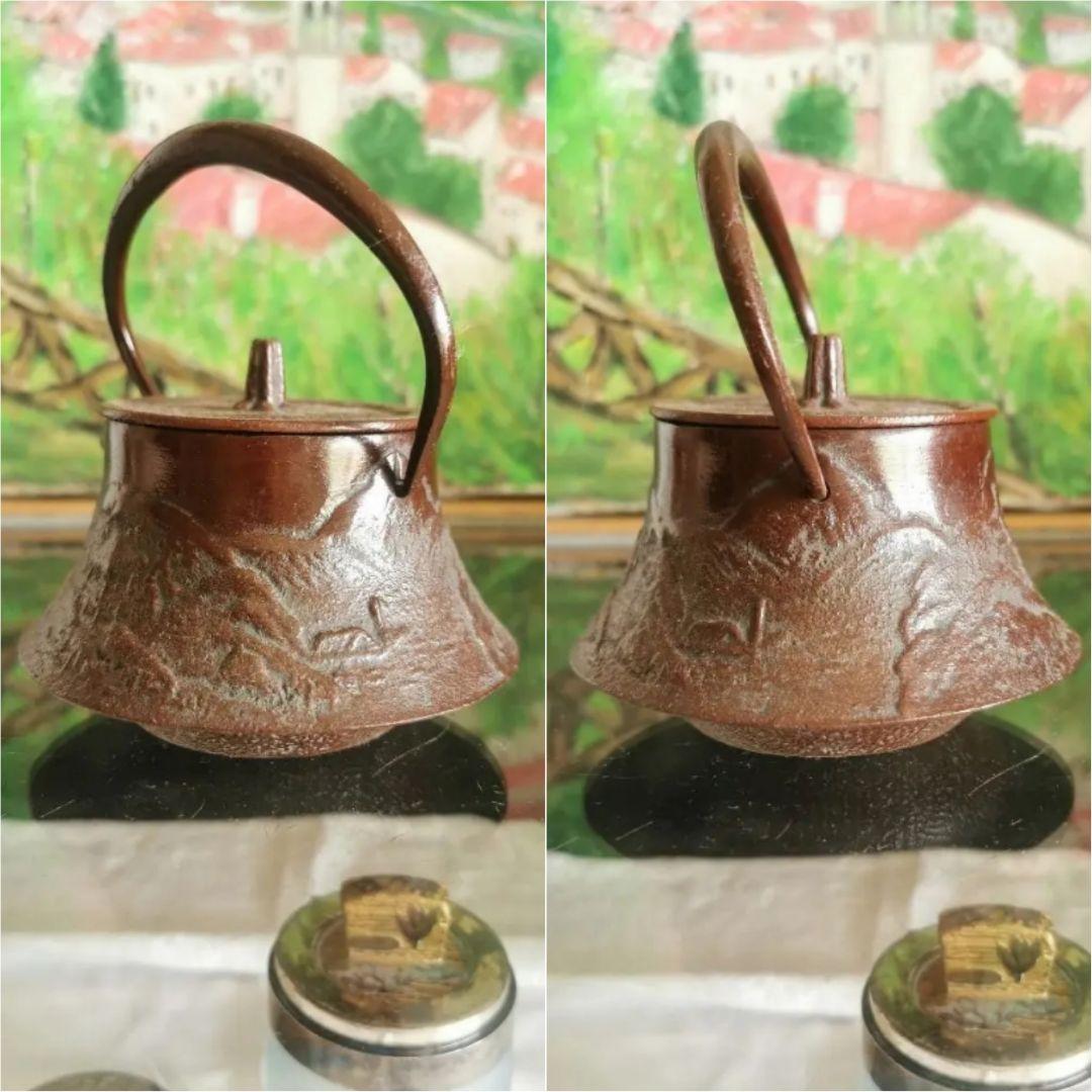 骨董 南部鉄瓶 急須 山と寺院境内 アンティークリネン ボビンレース編ドイリー付