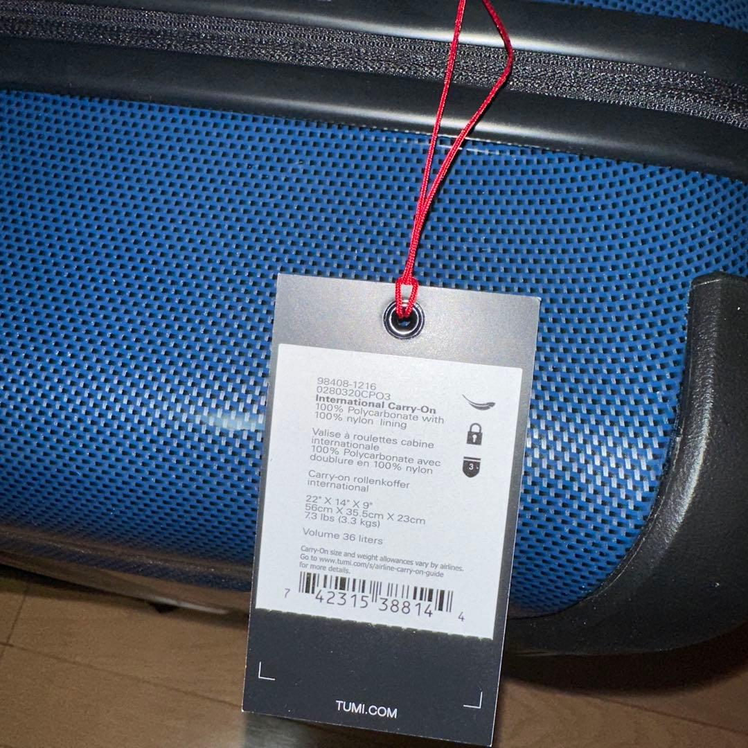 アッキー様　正規店１月購入 新品未使用 TUMI 中型(機内持ち込み可)キャリー