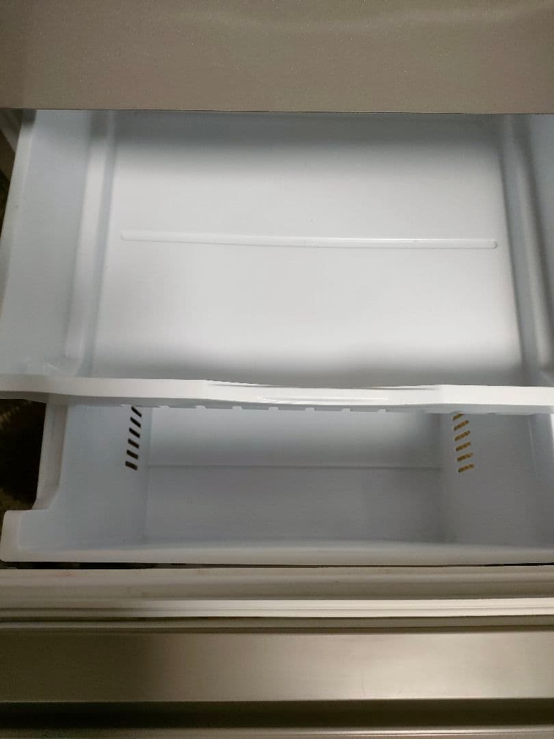 ●日立ノンフロン冷凍冷蔵庫R-27KV-1 　265L　2020年製