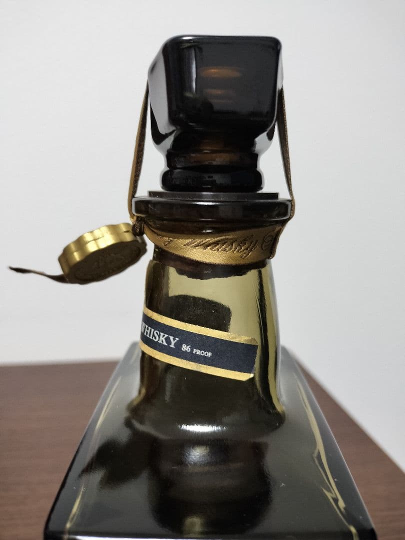 サントリー ロイヤル プレミアム 12年 720ml