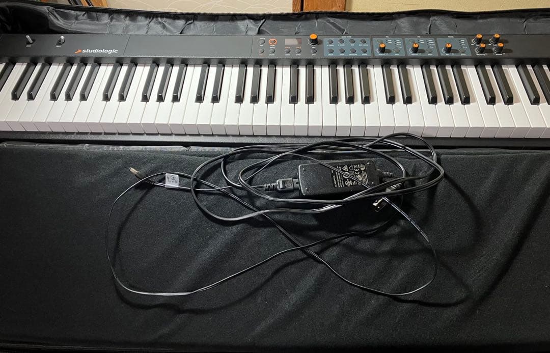 Studiologic numa compact2 純正ソフトケース付き