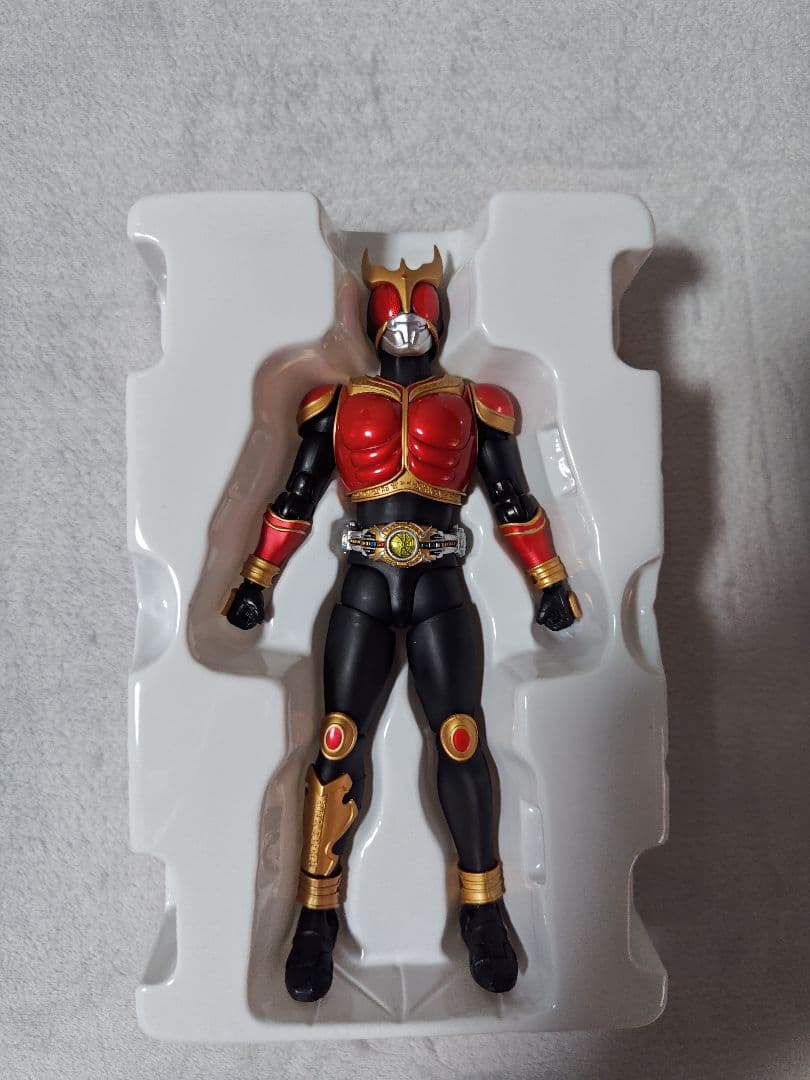 S.H.Figuarts　真骨彫製法　仮面ライダークウガ　ライジングマイティ