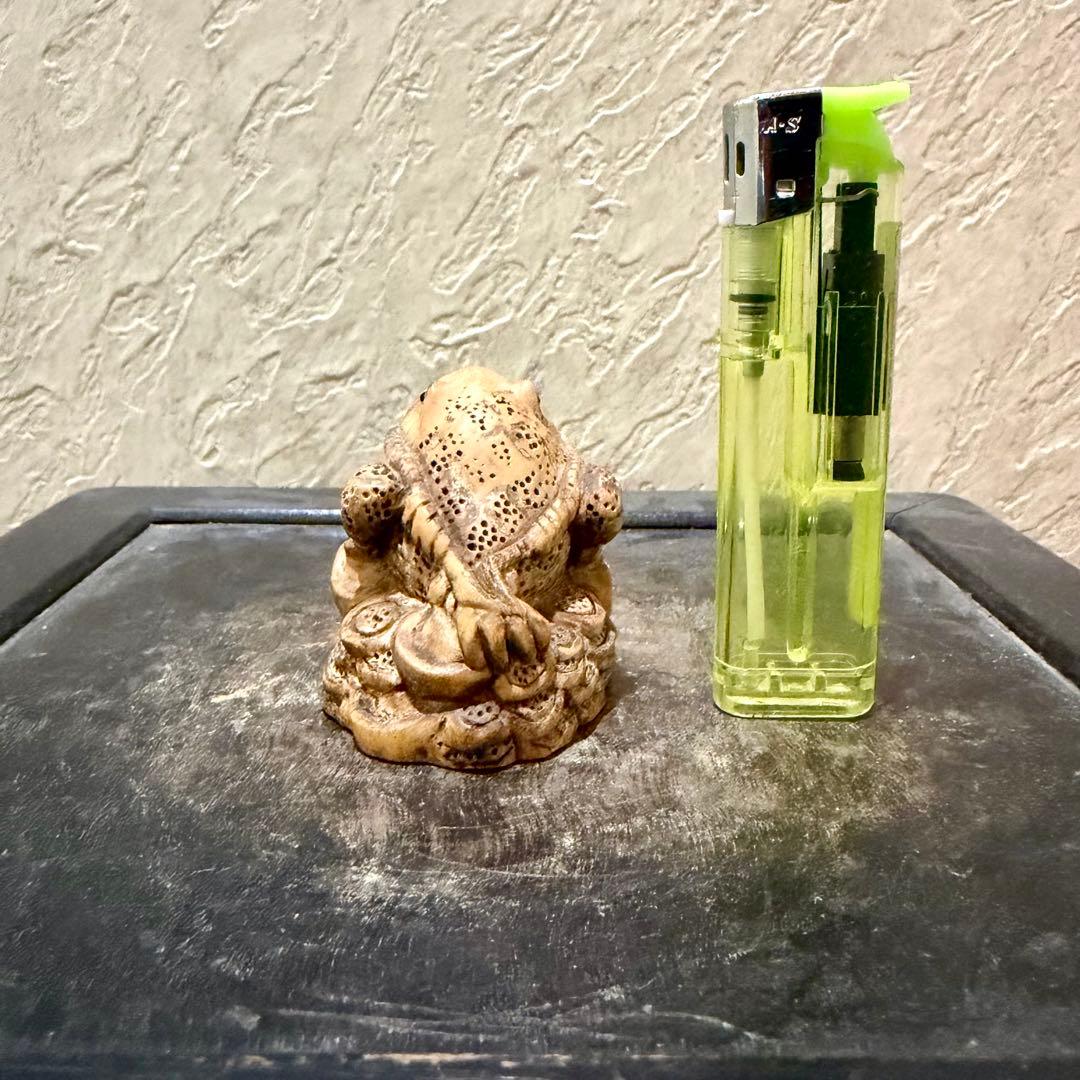 根付　ガマ　時代物　天然素材　アンティーク　骨董　古美術　レトロ　盆栽　真柏　松