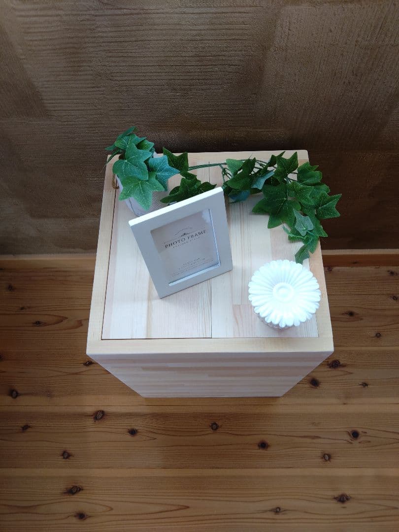 【送料無料】無垢材　オシャレ収納付き飾り棚　サイドテーブル　キッチン収納ラック