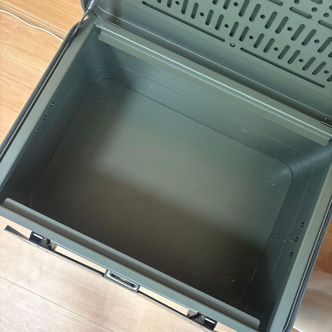 【美品】完売品！ CAMVIL 60L コンテナボックス テーブルパネル付