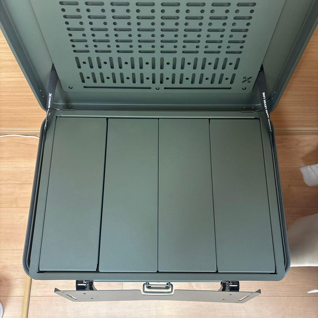 【美品】完売品！ CAMVIL 60L コンテナボックス テーブルパネル付