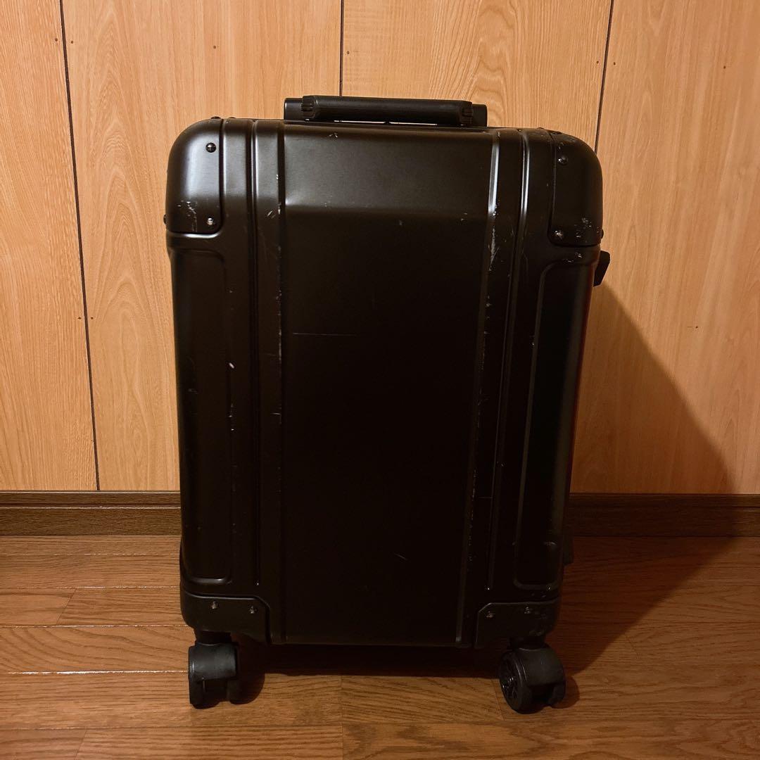 廃盤ゼロハリZERO HALLIBURTONスーツケース 31L 94101機内